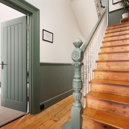 New Luxury For 2024 - Central Plymouth House - Sleeps 10 - Access To Plymouth Town - Close To The Barbican - Pets Welcome - Parking Available - By Luxe Living By Sophia Екстериор снимка