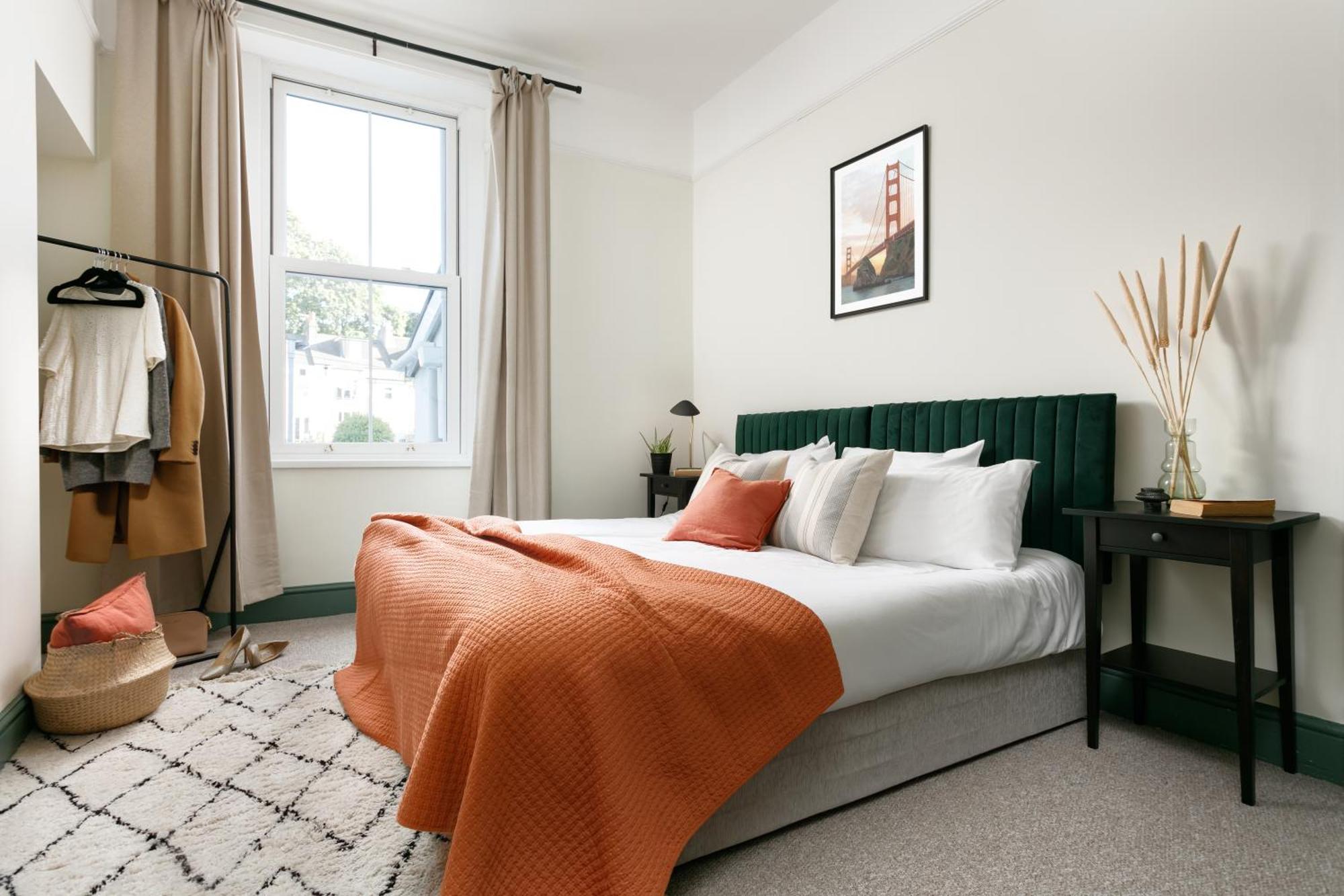 New Luxury For 2024 - Central Plymouth House - Sleeps 10 - Access To Plymouth Town - Close To The Barbican - Pets Welcome - Parking Available - By Luxe Living By Sophia Екстериор снимка